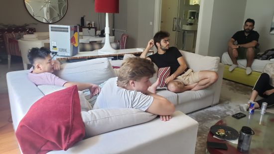 GEN战队历史性胜利零封LPL战队引发热议